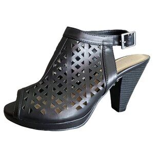 ❤️315 CL by Laundry Winning Peep Toe Lasercut Sandal Heel